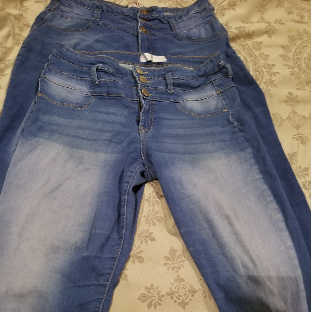 4 pair of skinny jeans